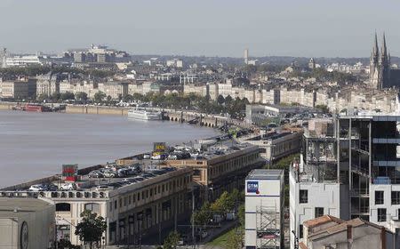 A general view shows the banks of the Garonne river in Bordeaux, southwestern France, September 29, 2016. REUTERS/Regis Duvignau