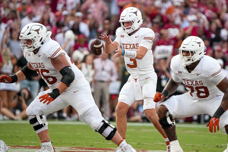 Texas Longhorns quarterback Quinn Ewers (3) snaps the ball during the game against Alabama at Bryant-Denny Stadium on Saturday, Sep. 9, 2023 in Tuscaloosa, Alabama.