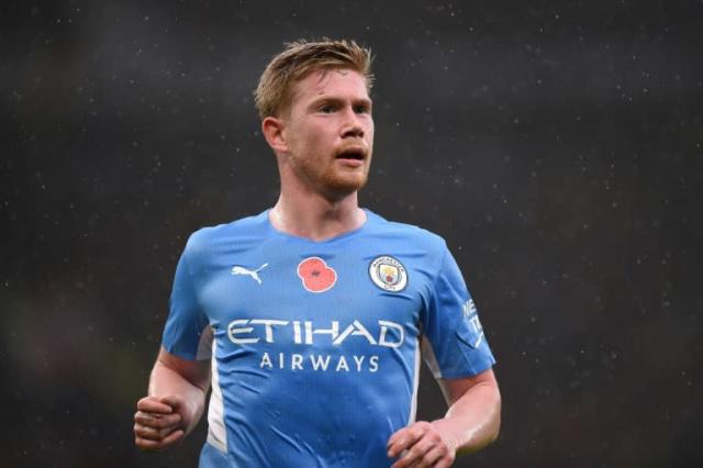 De Bruyne must fight for Man City spot, says Guardiola