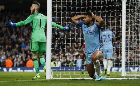 Britain Soccer Football - Manchester City v Manchester United - Premier League - Etihad Stadium - 27/4/17 Manchester City's Sergio Aguero looks dejected Action Images via Reuters / Jason Cairnduff Livepic