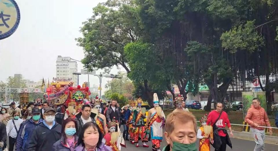 <strong>台南和勝堂今（10）日進行王獻大典「王船開光出廠遶境」。（圖／中天新聞）</strong>