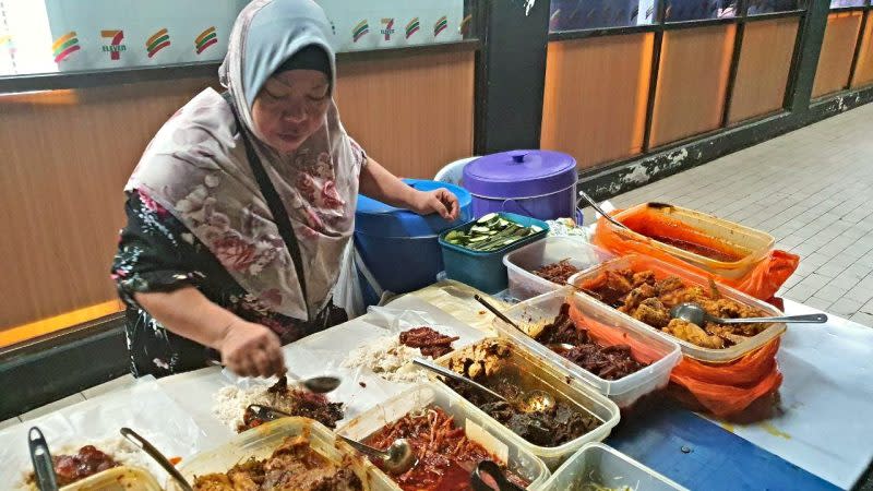 stall - nasi lemak