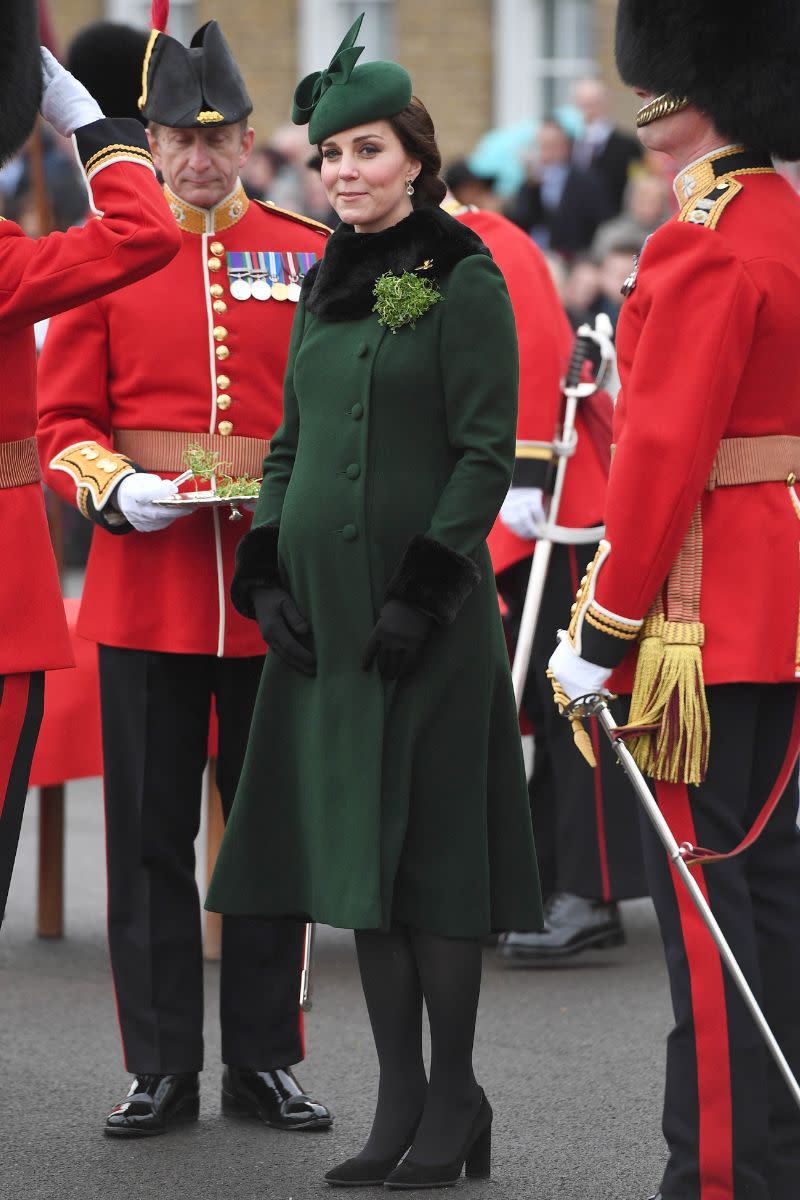 The forest-green fur-cuffed winter ensemble