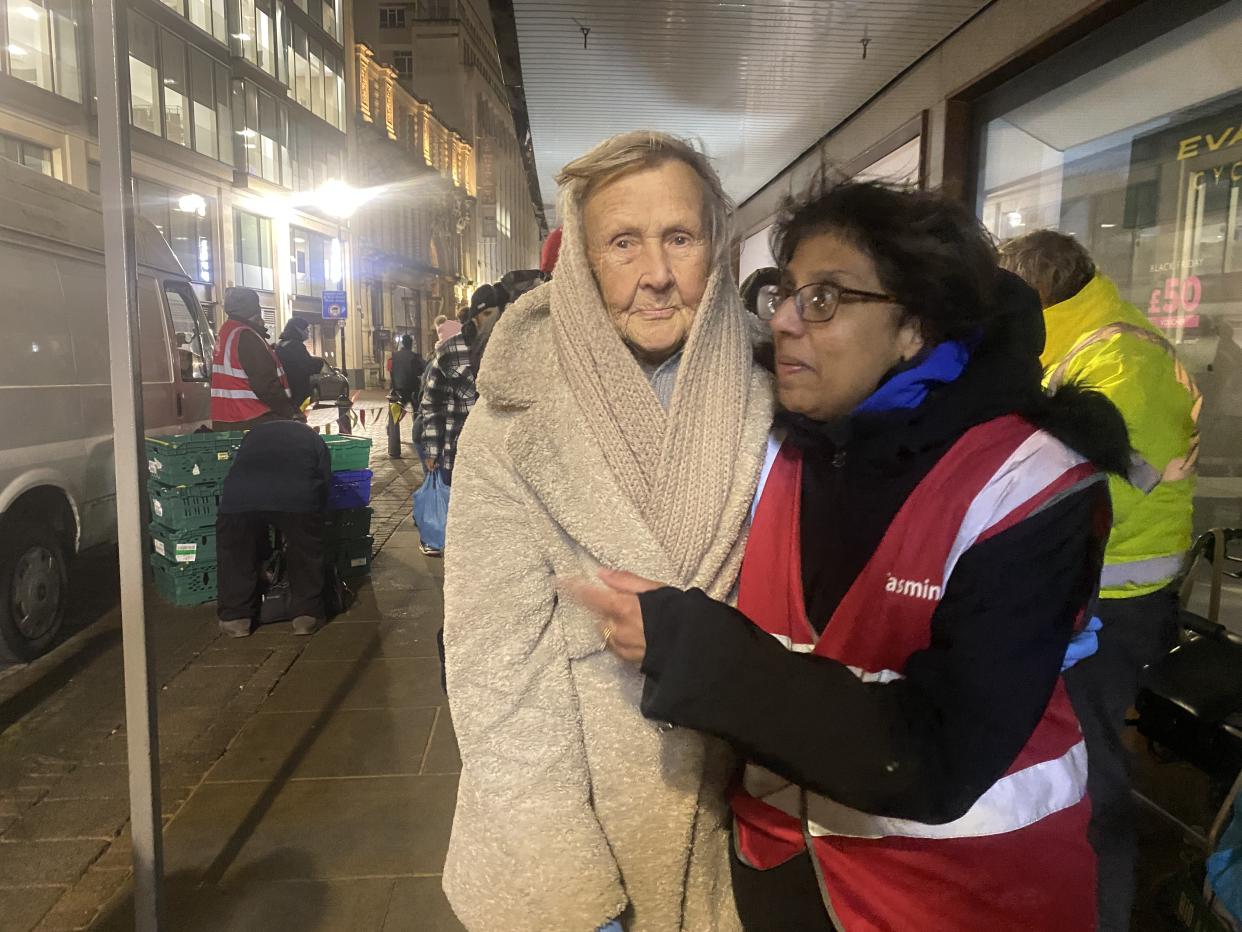 Patricia (left) travels an hour to come to the Birmingham food bank every week. (Reach)