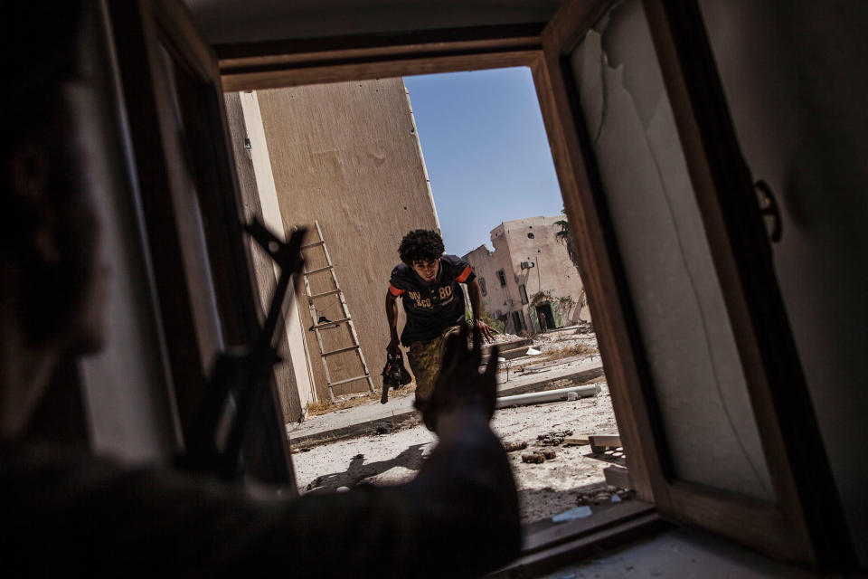 Heavy fighting against Islamic State in Sirte, Libya