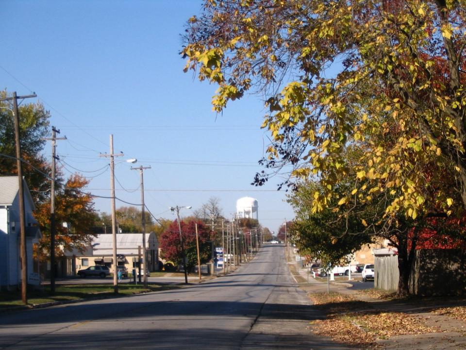 quiet residential road in Joplin Missouri