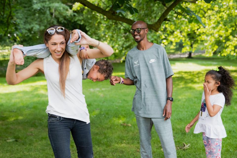 Mo Farah with his wife Tania Farah, daughter Amani and son Hussein (Getty Images)