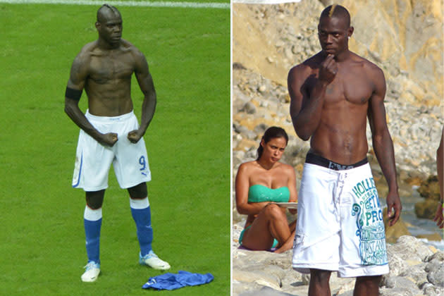 Die Pose des Grauens: Auch am Strand wirkt Mario Balotelli eher furchteinflößend als entspannt. Worüber er wohl gerade nachgrübelt? Man möchte es gar nicht wissen... (Bilder: ddp images, splash images)