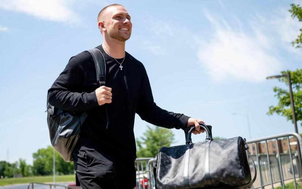 Kansas City Chiefs quarterback Shane Buechele wheels his belongings into a dorm room at Missouri Western State University during the first day of training camp on Tuesday, July 18, 2023, in St. Joseph, Mo. Nick Wagner/nwagner@kcstar.com