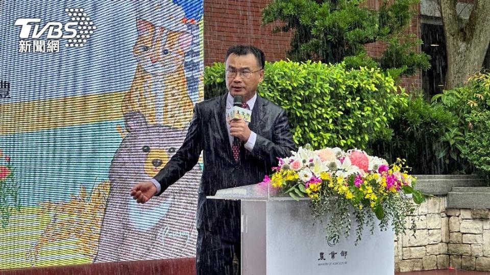 陳吉仲上個月在大雨中就任首任農業部長。（圖／呂欣芷攝）
