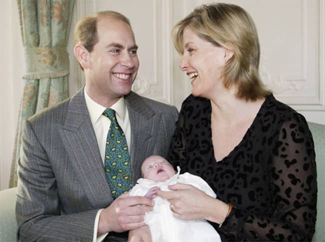 lady-louise-windsor-as-a-baby