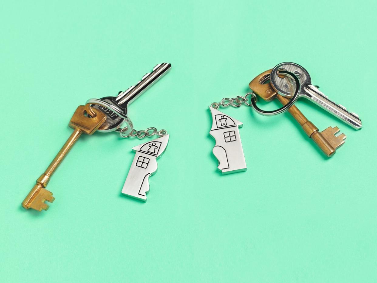 What My Divorce Taught Me About Minimalism: house keys