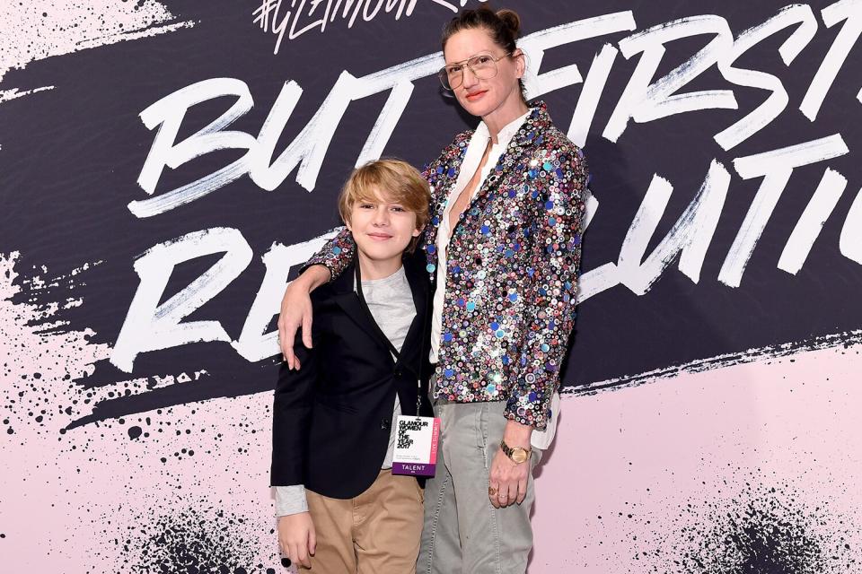 Beckett Mazeau (L) and Woman of the Year 2012 and former president and executive creative director of the J.Crew Group Jenna Lyons pose during Glamour Celebrates 2017 Women Of The Year Live Summit at Brooklyn Museum on November 13, 2017 in New York City.