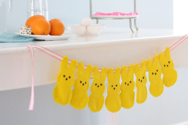 Peeps Garland