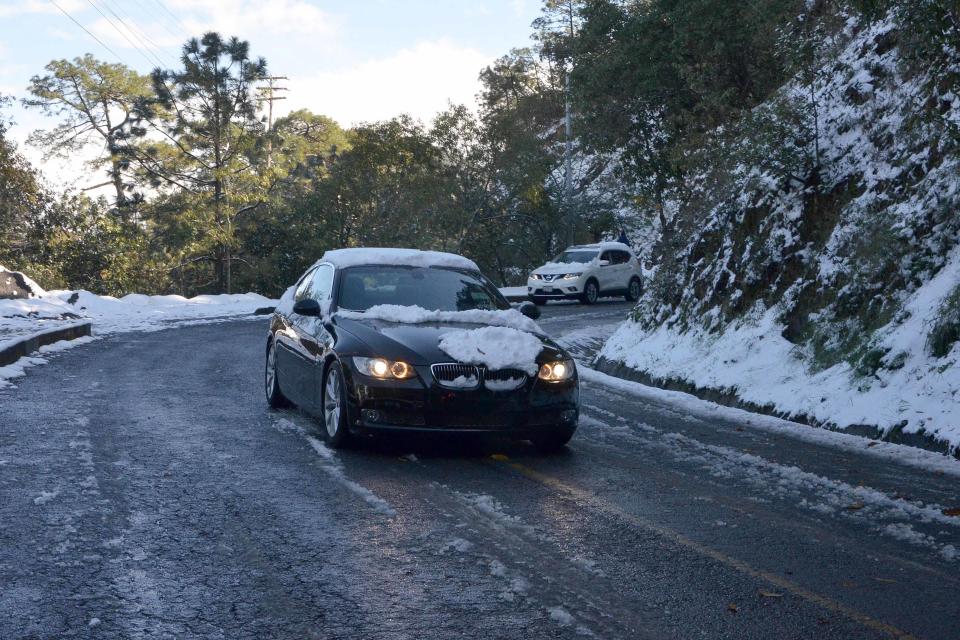 <p>MONTERREY, NL. Weather/Clima-NL.- Distintas regiones de la entidad amanecen con nieve tras el paso del frente frío número 14, 8 de diciembre de 2017. Foto: Agencia EL UNIVERSAL/JMA </p>