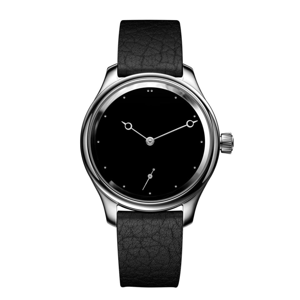 勇創者小秒針Total Eclipse腕錶，限量28只，定價CHF23,900，折合台幣約72萬元，僅在The Armoury位於紐約與香港的分店以及雙方品牌的線上銷售平台展售。