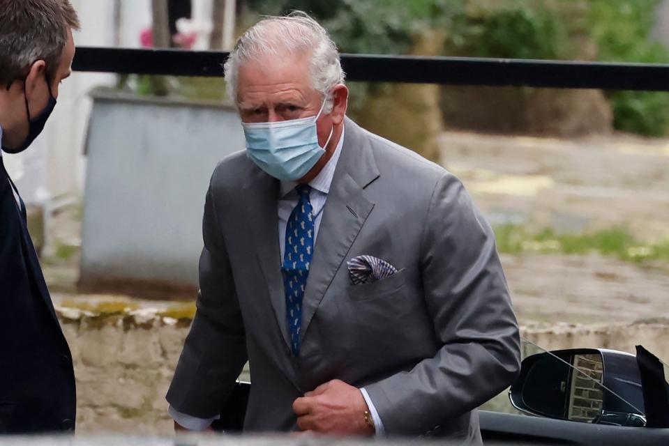 <p>The Prince of Wales visiting his father Prince Philip Duke of Edinburgh in hospital. </p> (AFP/Getty Images)