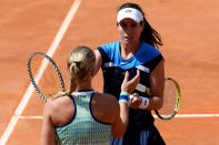 Tennis - WTA Premier 5 - Italian Open - Foro Italico, Rome, Italy - May 18, 2019 Britain's Johanna Konta shakes hands with Netherlands' Kiki Bertens after their semi final match REUTERS/Giuseppe Maffia