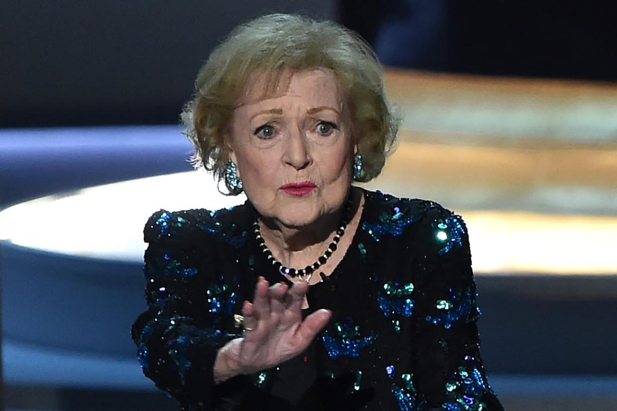 Betty White lors des Emmy Awards de 2018 à Los Angeles - Robyn BECK / AFP