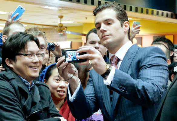 Superman Stud Henry Cavill Smoulders As Man Of Steel Hits Australia