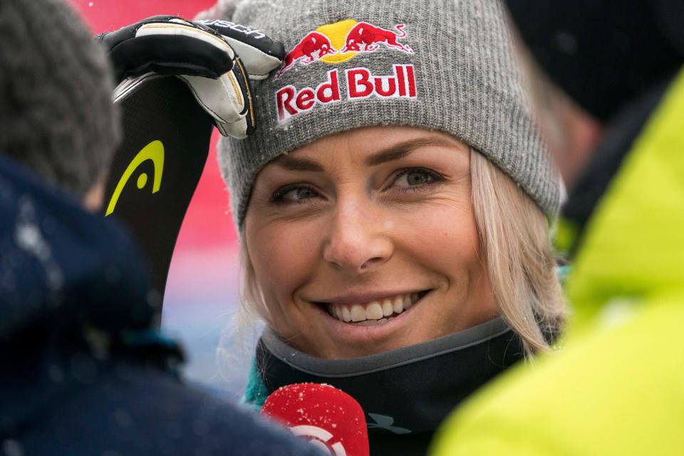 Lindsey Vonn talking with reporters on Nov. 28 in Lake Louise, Alberta.&nbsp; (Photo: DON EMMERT via Getty Images)