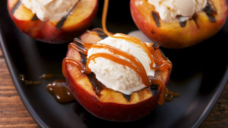 Grilled Peach Sundaes