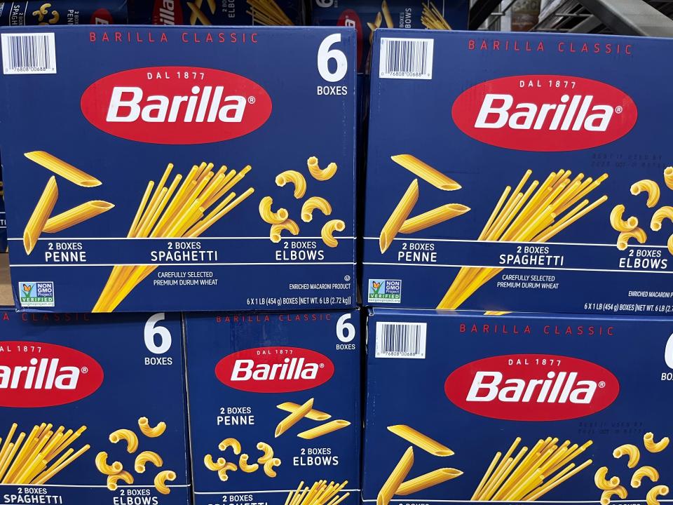 Image of display of Barilla pasta boxes