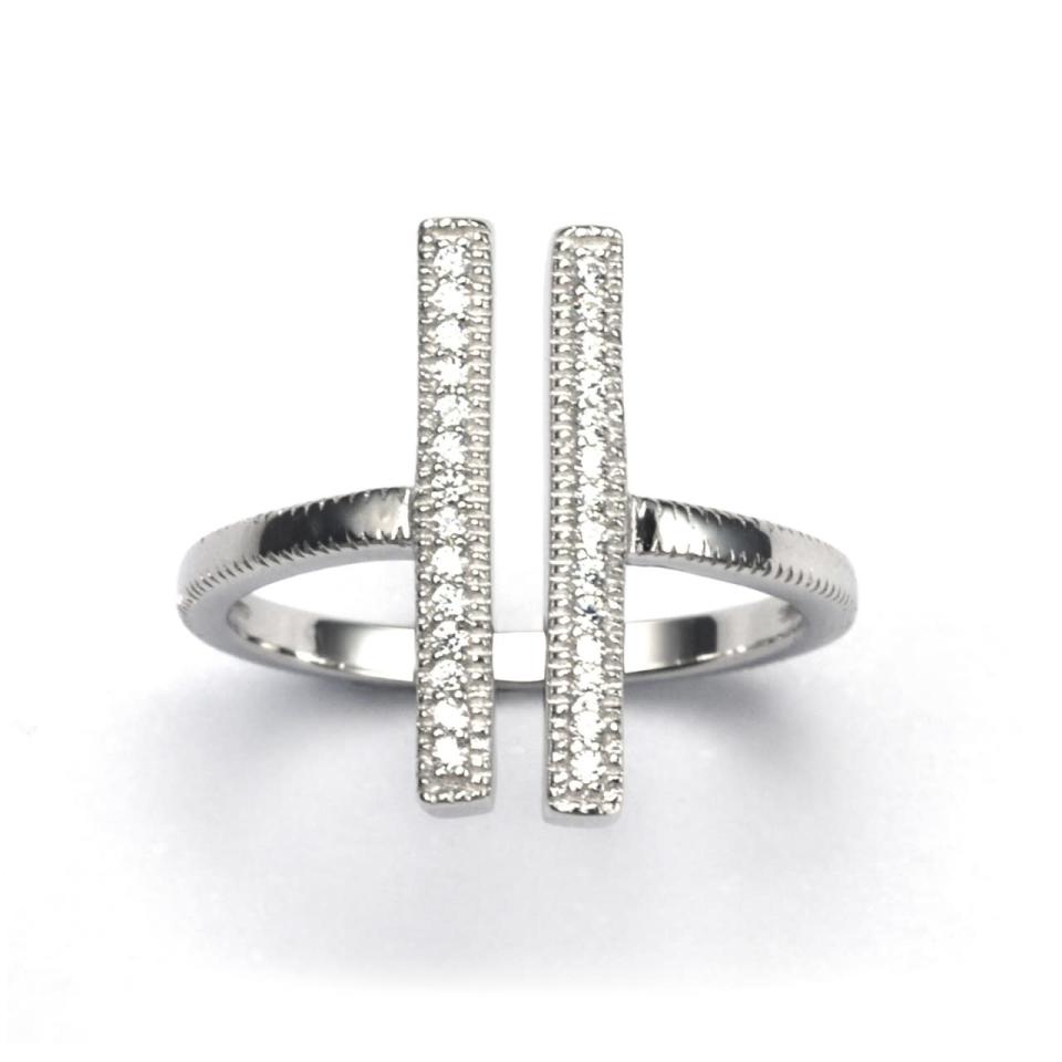 <p><i><a href="https://vjewellery.co.uk/index.php/shop/rings/parallel-ring.html#" rel="nofollow noopener" target="_blank" data-ylk="slk:V Jewellery, £85;elm:context_link;itc:0;sec:content-canvas" class="link ">V Jewellery, £85</a></i></p>