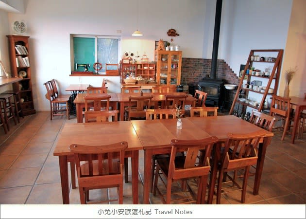 『台中』龍貓森林咖啡館，MITAKA 3e CAFE夜景約會餐廳～