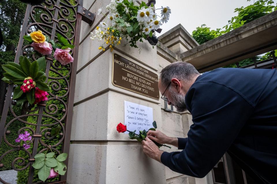 Tina Turner memorial