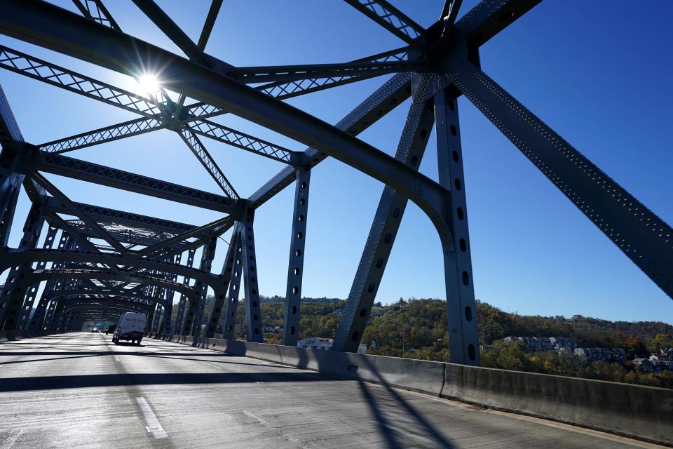 The Brent Spence Bridge - built in 1963 and maintained by the Kentucky Transportation Cabinet - transports about 160,000 vehicles a day over the Ohio River. That is twice the volume it was designed for.