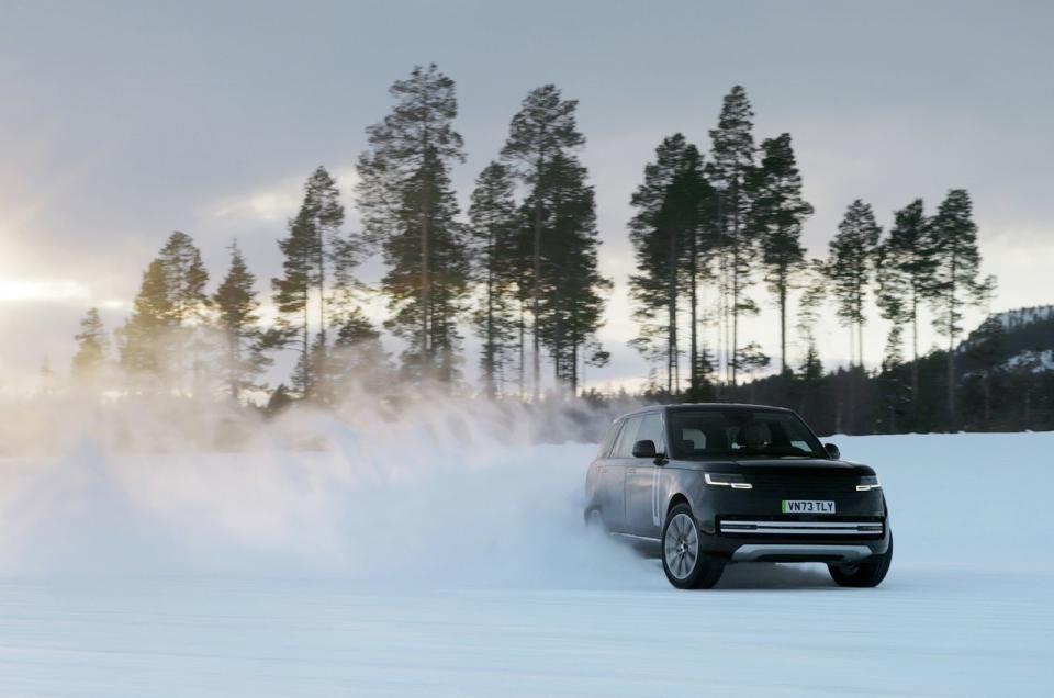 首批Range Rover Electric原型車目前正在進行全球測試，包括於北極圈進行極端低溫測試工程。