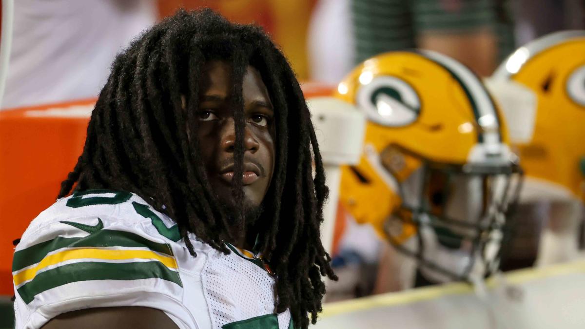 Packers cut linebacker from roster hours after wishing him happy birthday