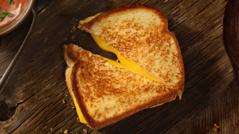 Grilled cheese sandwich