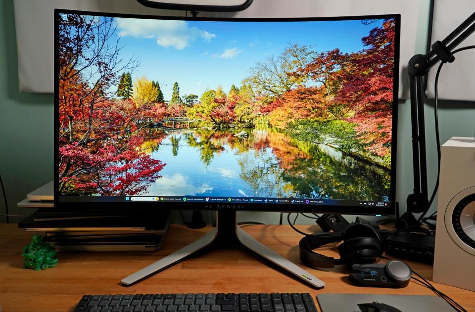 Alienware 32 4K QD-OLED gaming monitor