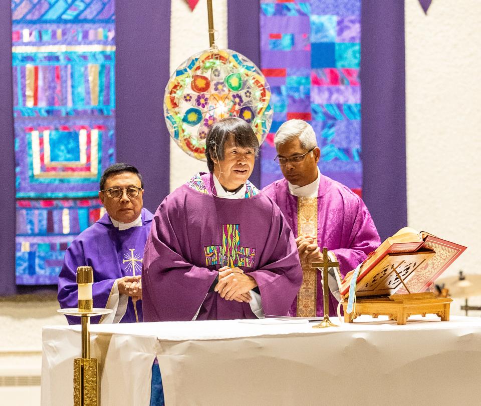 (Left to right) Father Arturo Ysmael, Father Agustin Orosa, president of the St. Camillus Health System, Father Anthoni Jeorge, associate pastor of St. Alphonsus Catholic Church, to lead the second of nine Masses for Simbang Gabi on Saturday December 16, at St. Alphonsus Parish 2023 in Greendale, Wis. 



Jovanny Hernandez / Milwaukee Journal Sentinel