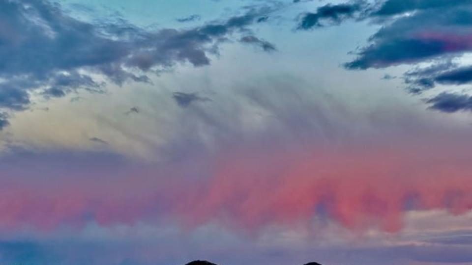 <div>We love Arizona's watercolor-painted skies. Thank you to Karen Shaw for sharing!</div>