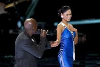 Singer Seal performs with Miss Philippines Pia Alonzo Wurtzbach during the 2015 Miss Universe Pageant in Las Vegas, Nevada December 20, 2015. REUTERS/Steve Marcus ATTENTION EDITORS - FOR EDITORIAL USE ONLY. NOT FOR SALE FOR MARKETING OR ADVERTISING CAMPAIGNS