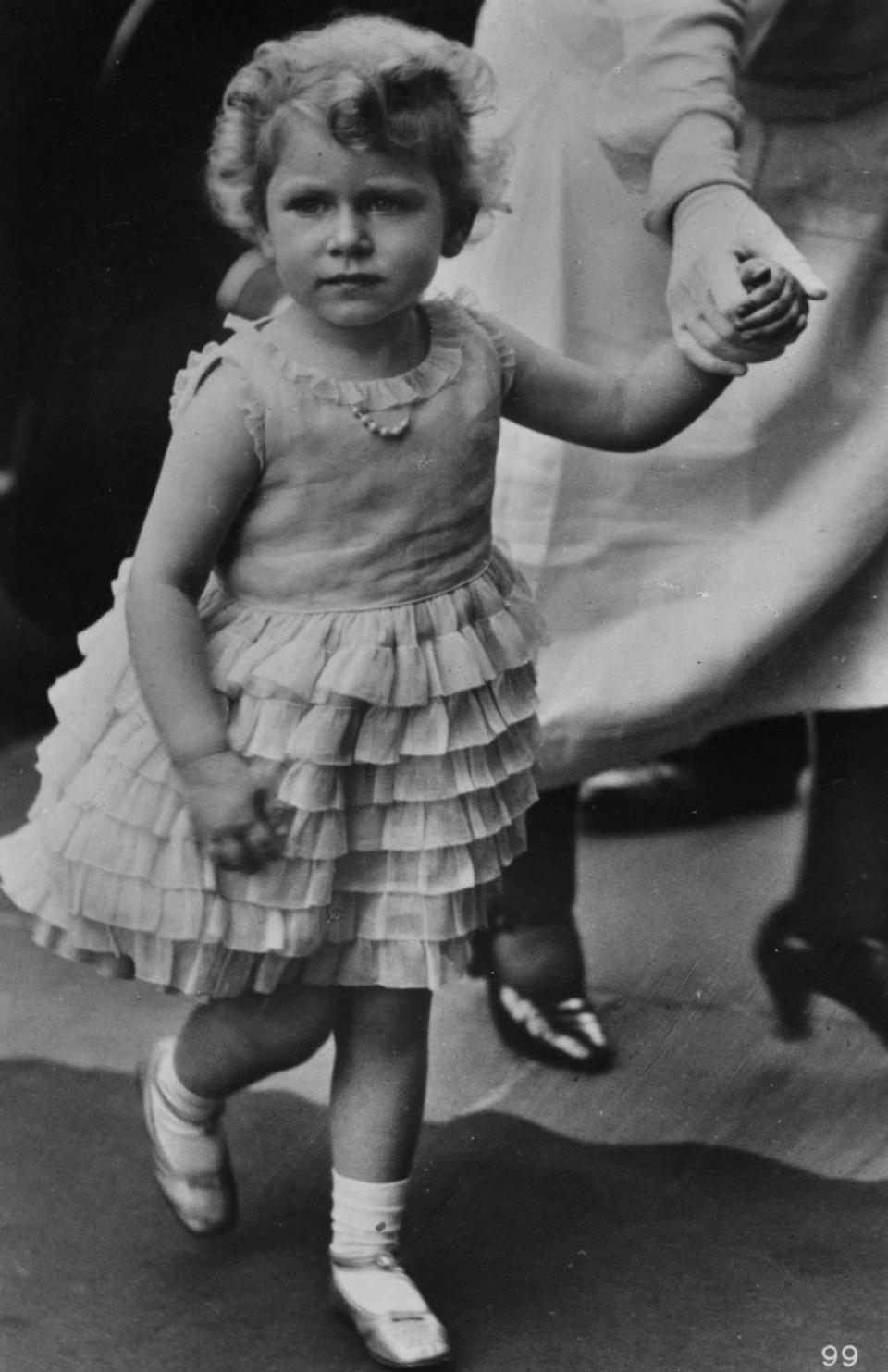 1930: Adorable Ruffles