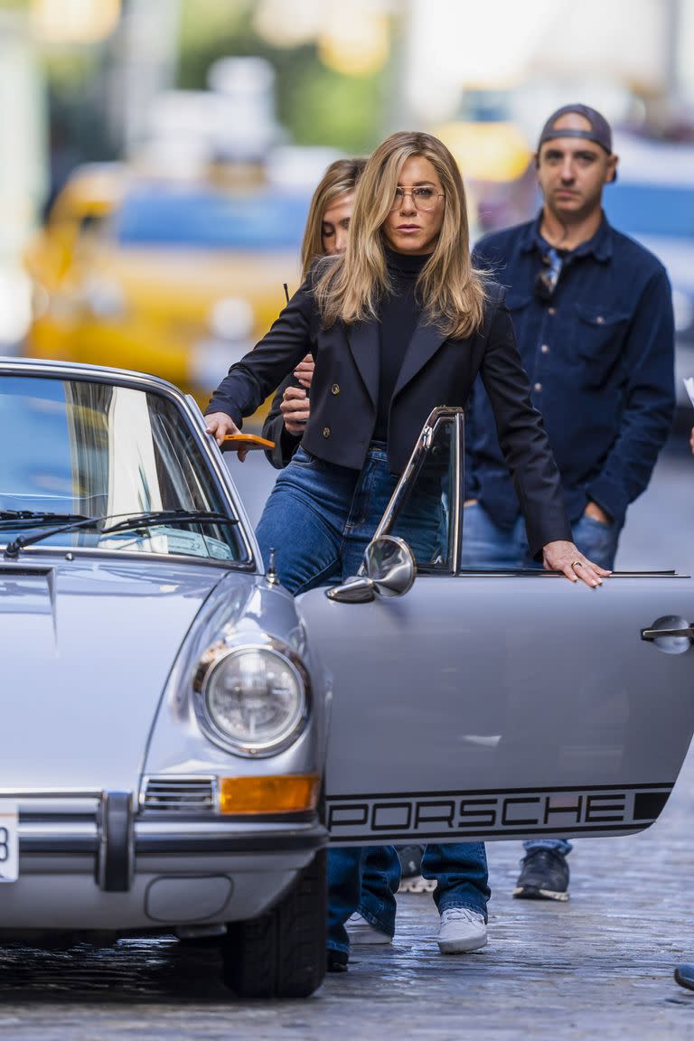 Jennifer Aniston grabó algunas escenas en un Porsche 911 convertible clásico