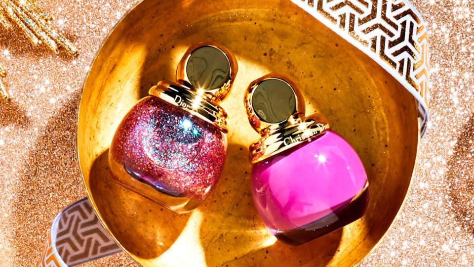 13 Holiday Beauty Gifts She’ll Squeal Over