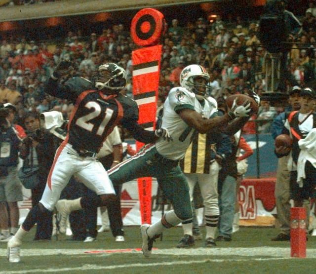 83 days until Miami Dolphins 2021 regular-season opener. Mark Clayton  #markclayton #83days #miamidolphins