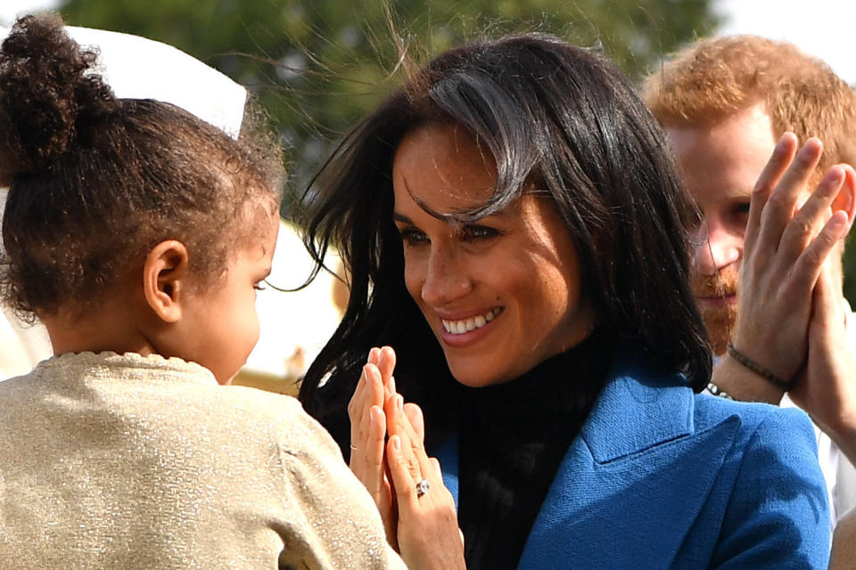 So sweet!&nbsp; (Photo: BEN STANSALL via Getty Images)