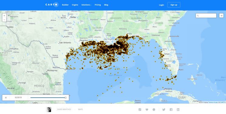 Un mapa de microderrames de petróleo en el Golfo de México sucedidos entre 2010 y 2015. Cada punto es un evento de fuga de hidrocarburos. (SkyTruth/davidmanthos.carto.com)