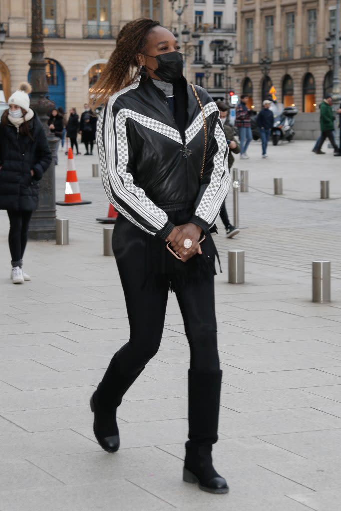 Venus Williams leaves her hotel during Paris Fashion Week on January 23, 2022. - Credit: Spread Pictures / MEGA