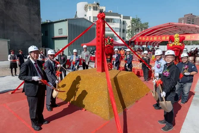 ▲「鼎泰森美圖」於今年8月15日開賣以來，每週來客數約達30~50組。(圖／品牌提供)