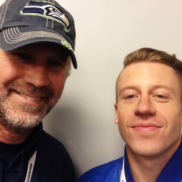 Chris Pratt Celebrates Seahawks Playoff Game as the 12th Man