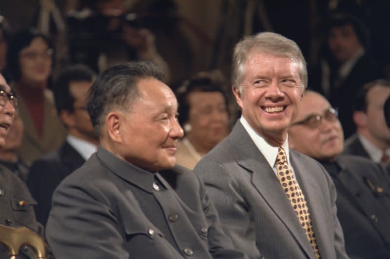 美國前總統卡特（Jimmy Carter）與中國前領導人鄧小平（維基百科）