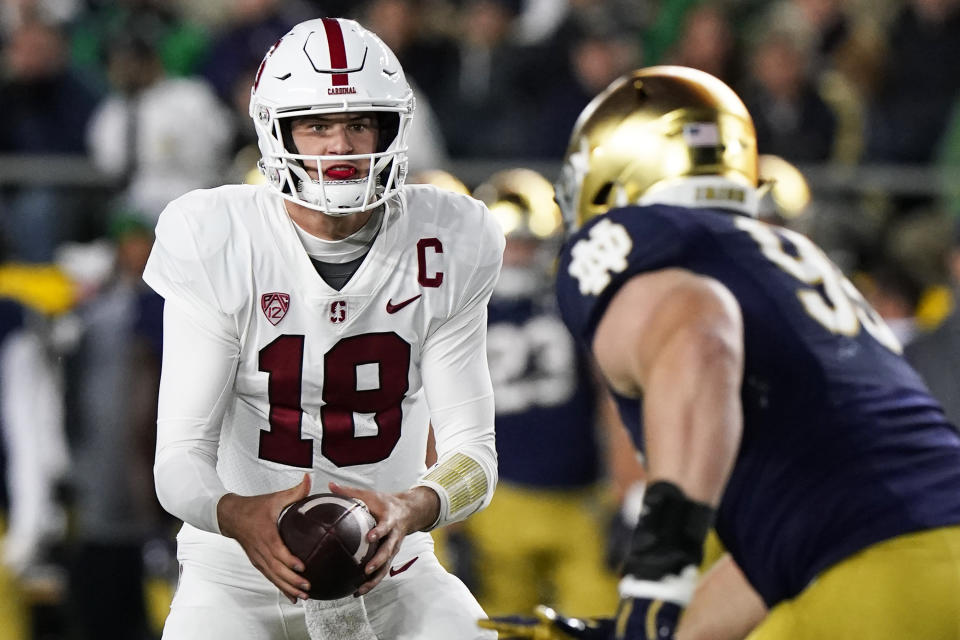 Stanford quarterback Tanner McKee watches a Notre Dame rusher during the first half of an NCAA college football game in South Bend, Ind., Saturday, Oct. 15, 2022. (AP Photo/Nam Y. Huh)