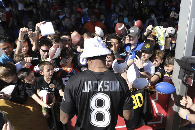 Lamar Jackson autographed jerseys - Great Moments, Inc.